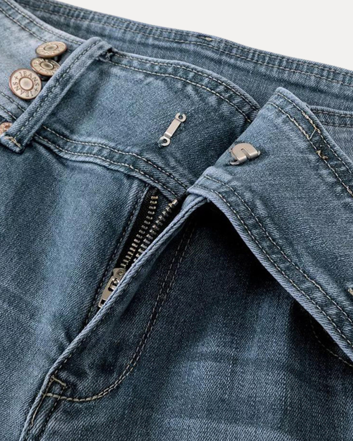 AVASI - Straight Leg Jeans